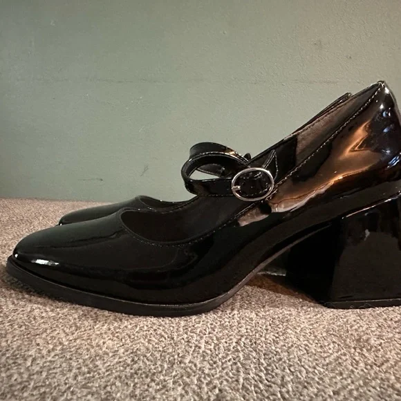 Rachel Zoe Black Patent Leather Heels - Picture 5 of 6
